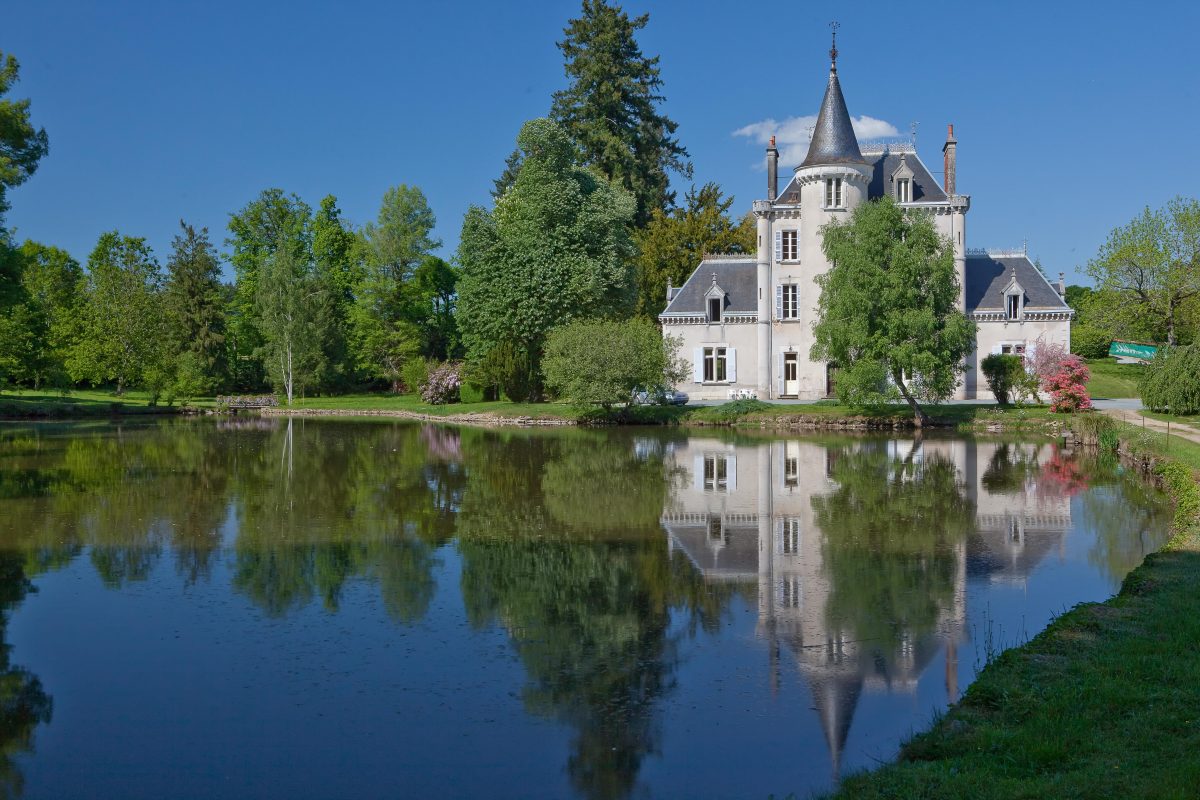 Camping Les Castels Château de Poinsouze