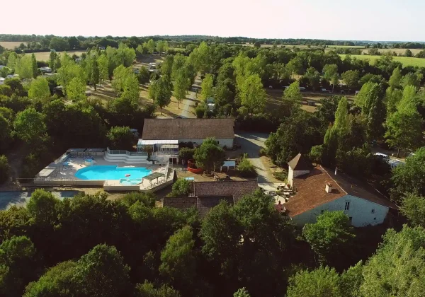 Camping Centre de Vacances Naturiste Le Colombier