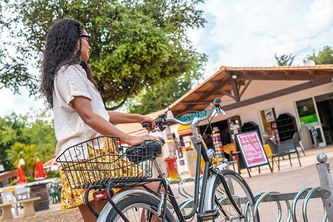 Dépôt de pain et viennoiseries — Camping de l'Île Blanche