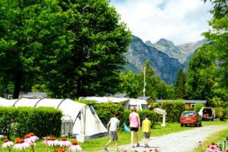 Camping à la Rencontre du Soleil - Bourg-d'Oisans, Isère