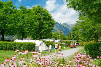 Camping à la Rencontre du Soleil - Bourg-d'Oisans, Isère